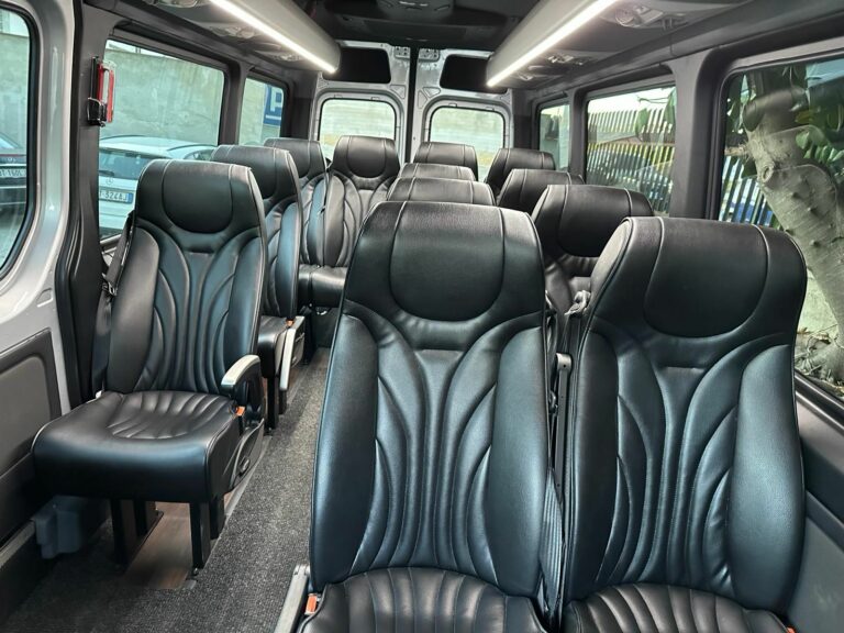 Interni Minibus 13 posti