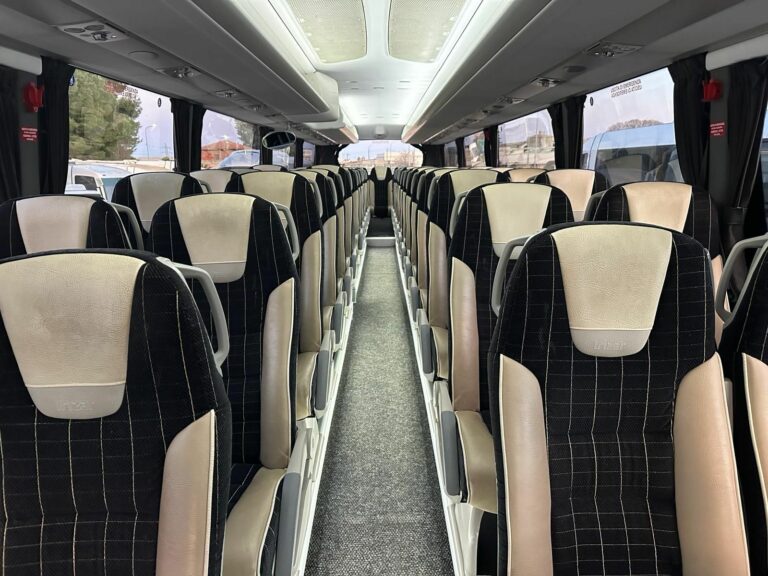 Interni Bus 54 posti