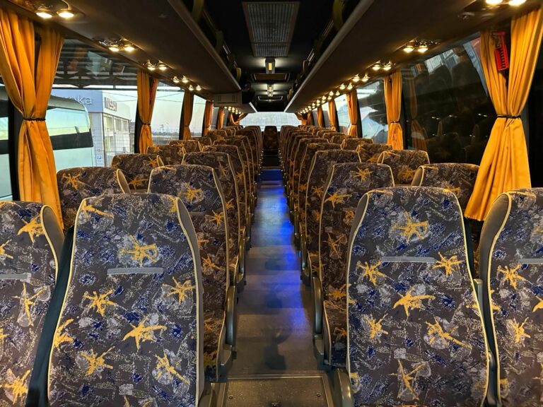 Interni Bus 54 posti